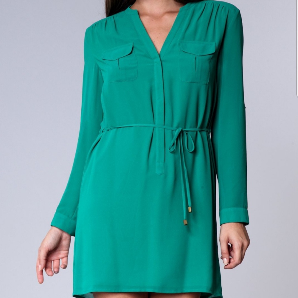 Green drawstring shift dress